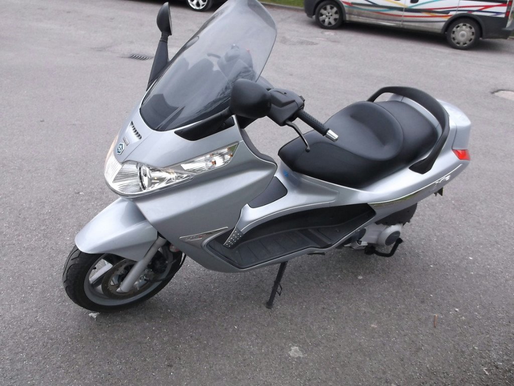 PIaggio X8 250